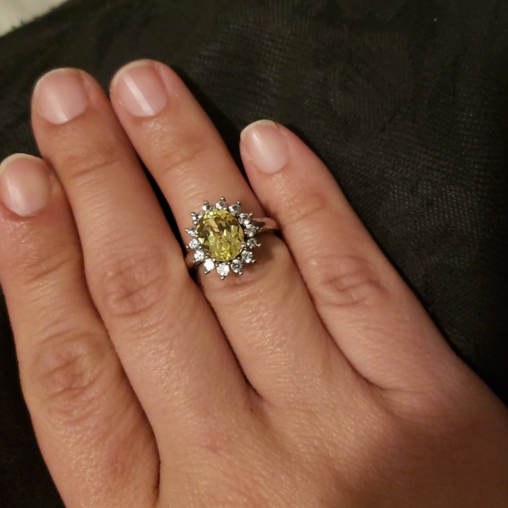 Yellow stone ring